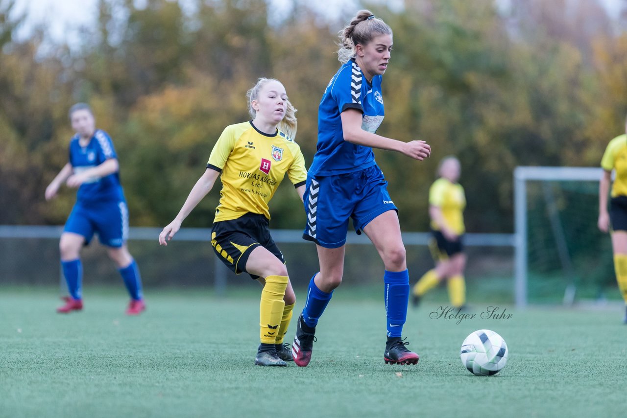 Bild 323 - F SSC Hagen Ahrensburg - SV Frisia 03 Risum-Lindholm : Ergebnis: 2:0